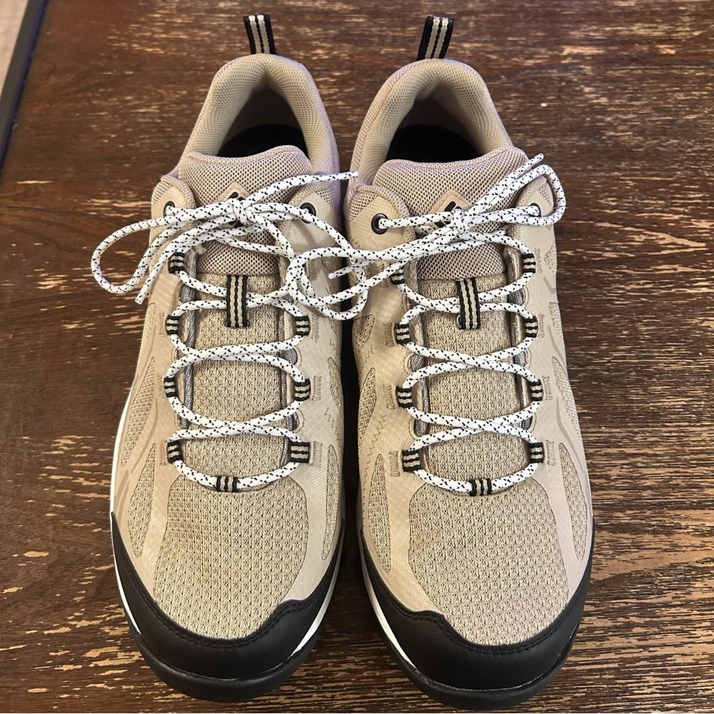 Columbia Grove Heights Low Outdry hiking shoes, Men’s 10 - EXCELLENT condition